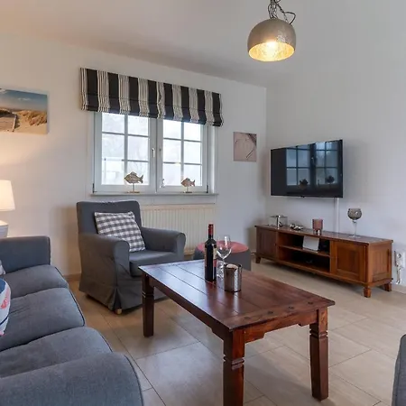 Lille Droem Reetdachhaus Lille Droem Brosum