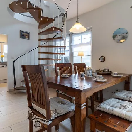 Holiday home Lille Droem Reetdachhaus Lille Droem *