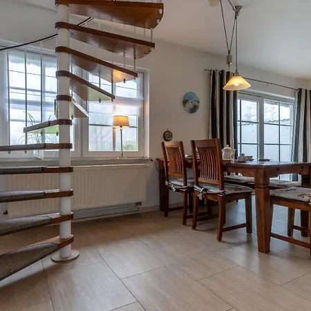 Holiday home Lille Droem Reetdachhaus Lille Droem *